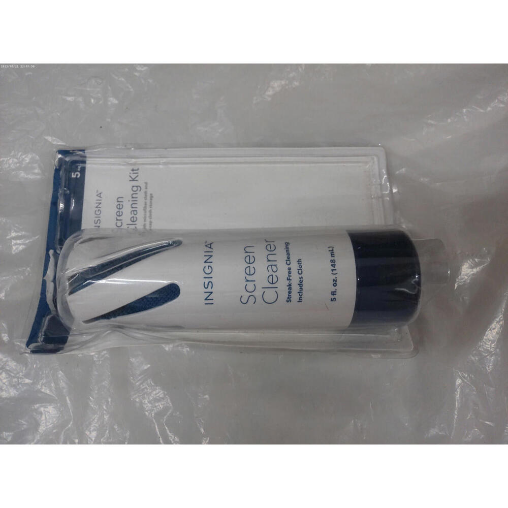 Insignia- 5 oz. Screen Cleaning Solution - Blue